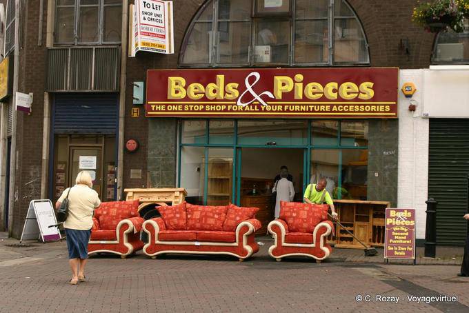 Bed year Pieces, Waterloo Place, Derry - Nothern Ireland
