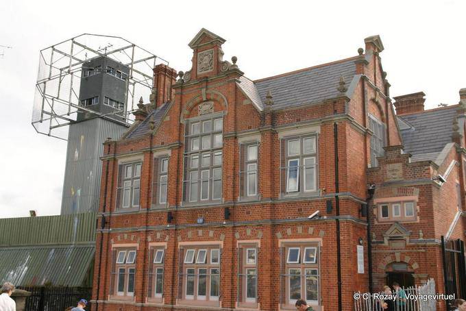 Verbal Arts Centre, Stable Lane and Mall Wall - Bishop Street, Londonderry - Nothern Ireland