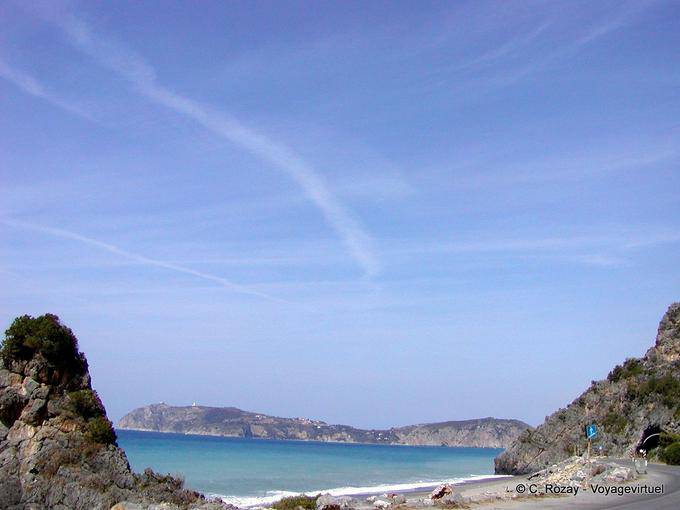Between sea and rocks in Campania - Italy