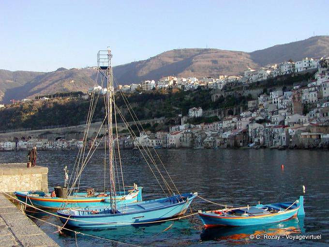 Boats to fish for swordfish, Scilla - Italy
