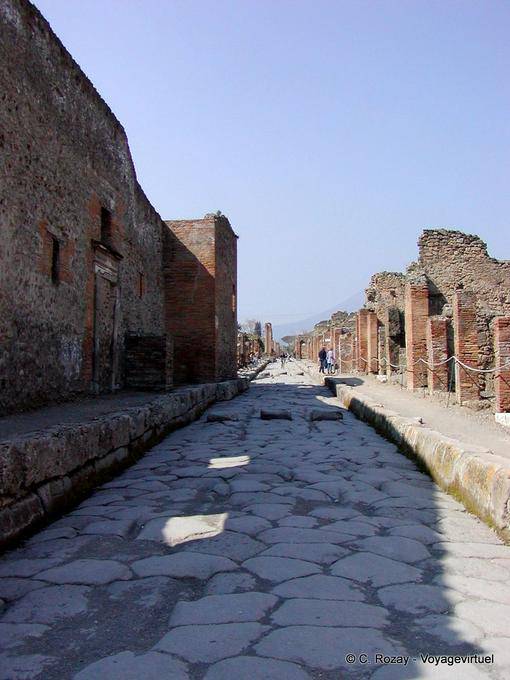 Raised pedestrian crossing Street of Abundance, Pompeii - Italy