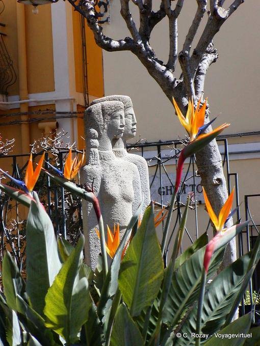 Double profile of a sculptor, Taormina - Italy