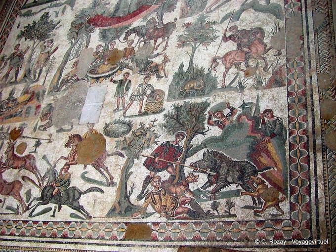 Room small game hunting, mosaic, Villa Casale - Italy
