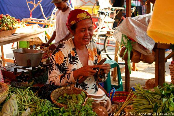 Smiling woman Banyuwangi, Java - Indonesia