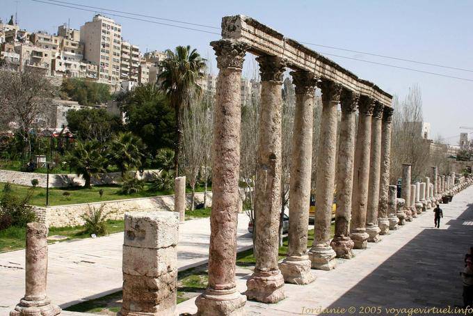 Corinthian columned porticos of the Cardo Maximus, Amman - Jordan