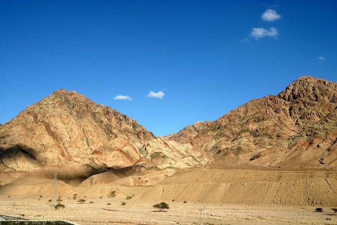 Colors of the surrounding mountains Aqaba - Jordan