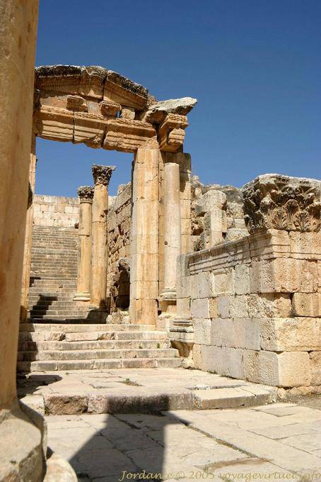 Proplaeum stairs, Jerash - Jordan