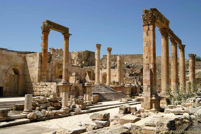 In the street opposite the Propylaea, Jerash - Jordan