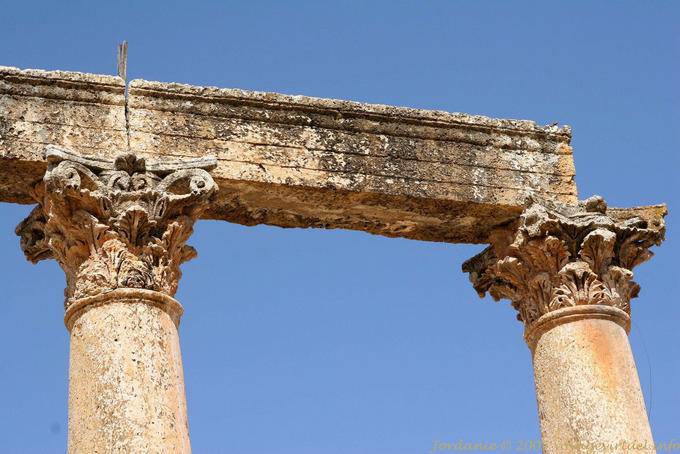 Close-up on the lintels of the columns in front of the Macellum, Jerash - Jordan
