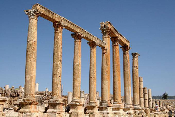 Columns marking the entrance to the market of the Roman city (Macellum), Jerash - Jordan