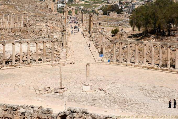 The axis of the Cardo Maximus from the Oval forum, Jerash - Jordan