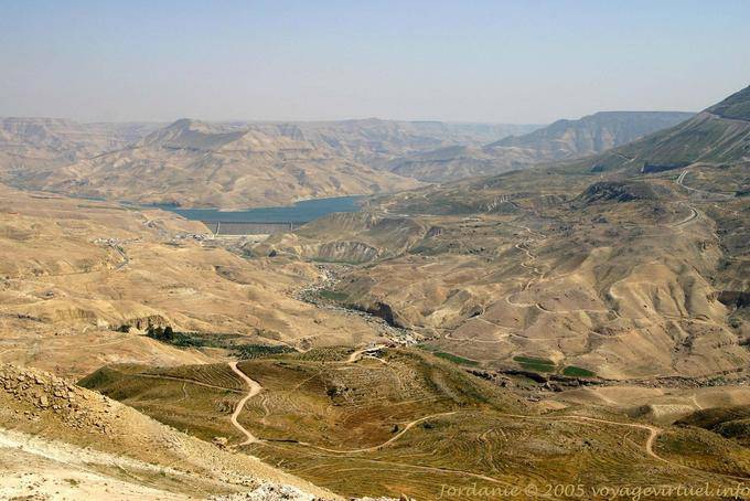 The dam of Wadi Mujib in mountainous enironnement, Kings Road - Jordan