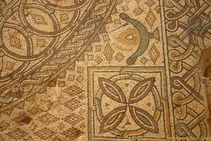 Madaba mosaic colored tracery - Jordan