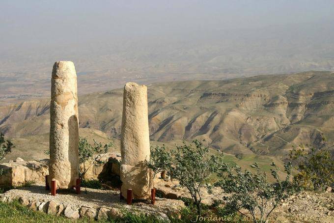 Pisgah, ancient columns before the precipice, Mount Nebo - Jordan