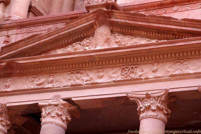Pediment sculptures Khazneh, Petra - Jordan