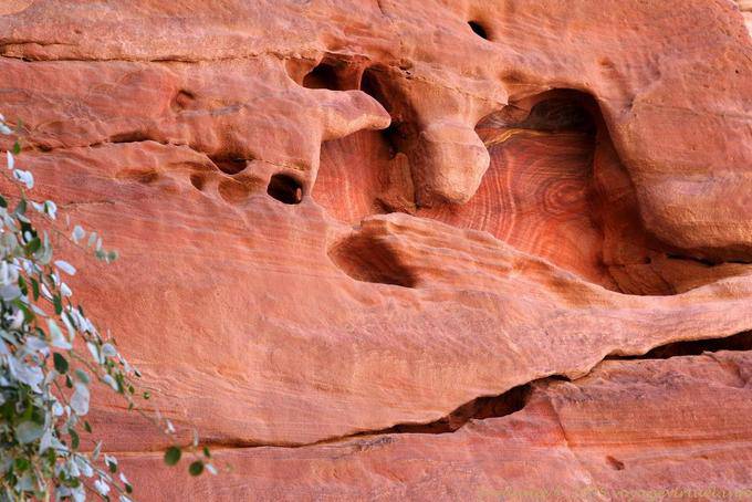 Erosion and colors on cliff, Petra Khubta - Jordan
