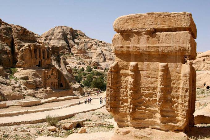 Gaia Necropolis and the tomb tower in the foreground, Petra Siq - Jordan