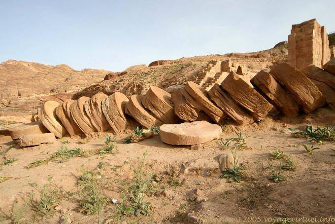 Slices of a collapsed column Petra Lower City - Jordan