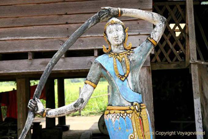 Wooden statue at Wat Khon Tai, Khone Island, Lao