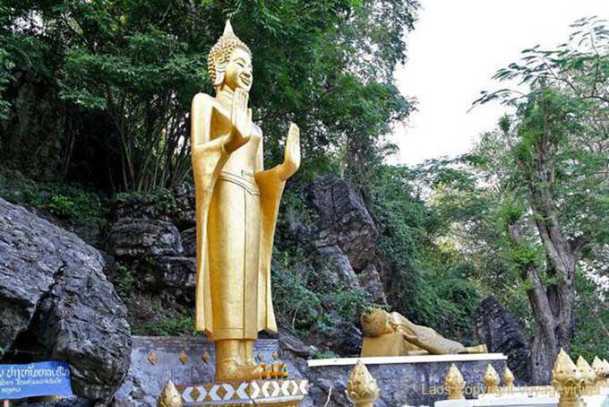 Buddhas standing and sitting, Mount Phousi, Luang Prabang, Lao