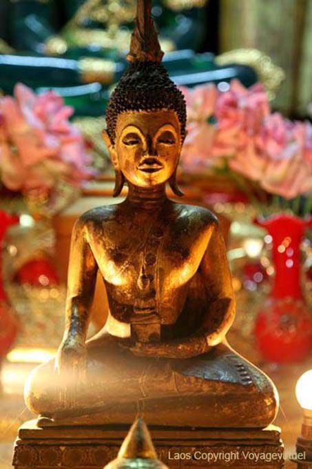 Light Buddhist, Wat Mai, Luang Prabang, Lao