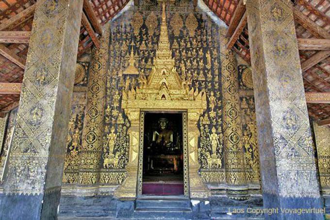 Door main entrance, Wat Xieng Thong, Luang Prabang, Lao