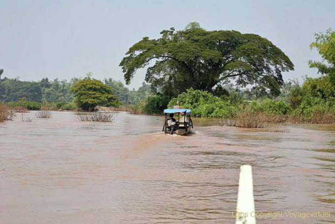 The Drunken Boat, Mekong, South Laos, Lao