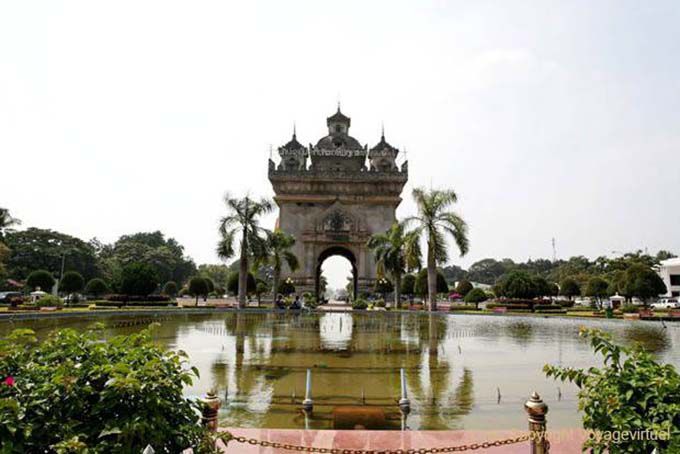 Gate of Victory Patuxai, Vientiane, Lao