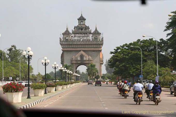 Lane Xang Avenue, Patuxai, Vientiane, Lao