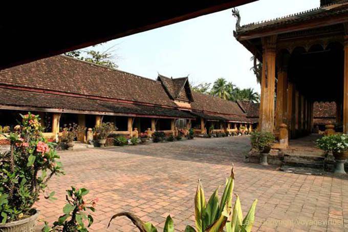 Inside the cloister, Wat Si Saket, Vientiane, Lao