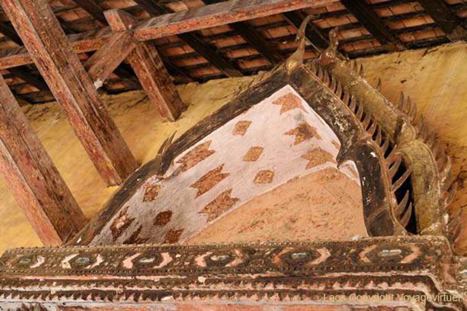 Openwork decoration of painted wood, Wat Sisaket, Vientiane, Lao