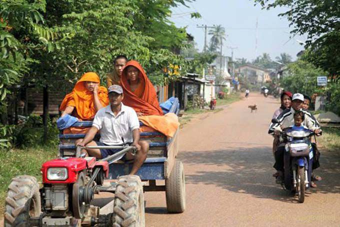 Inhabitants of Champasak District, Wat Phou, Lao