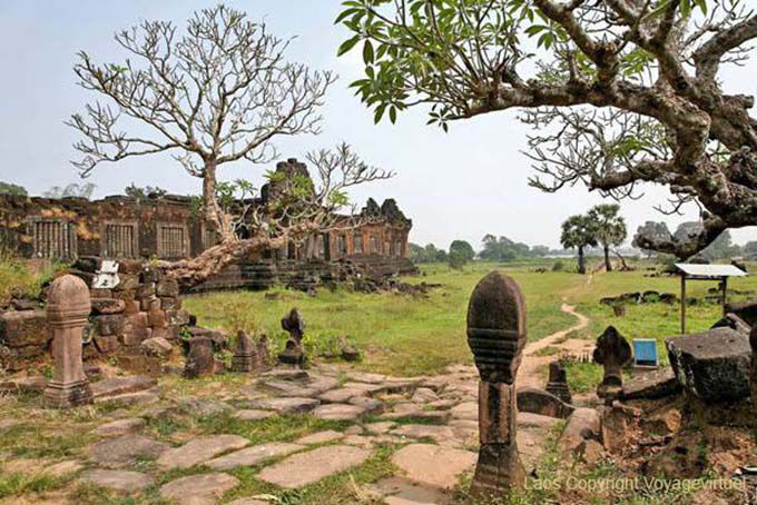 Particular view on the site of Wat Phou, Lao