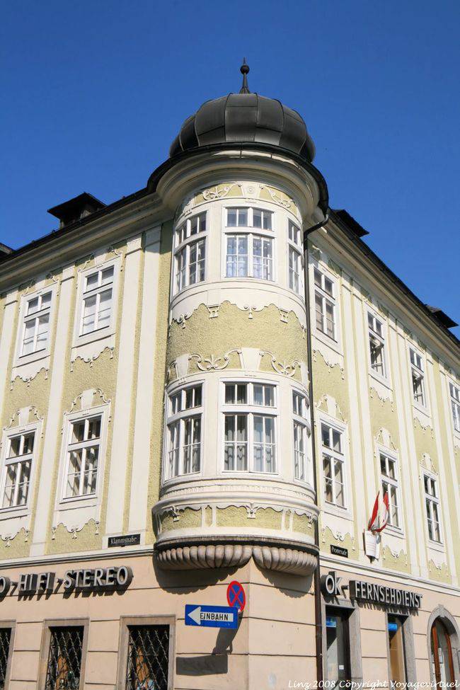 Klammstrasse, corner of building, Linz - Austria