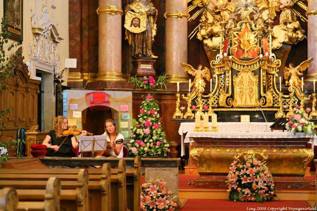 Postlingberg, the musician and the altar, Linz - Austria
