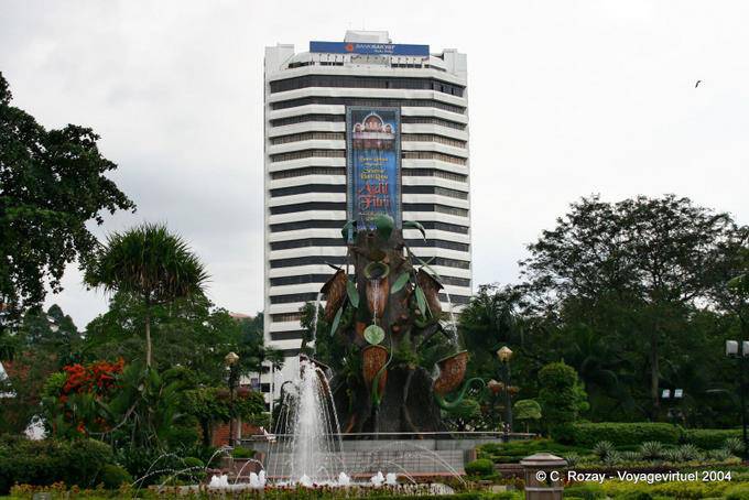 The dragon fountain, garden of Menara Kuala Lumpur - Malaysia