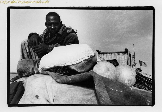 Entre Mopti et Tombouctou Pinasse Capitaine Mali