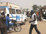 Sarro, camionnette de transport en commun, Mali.