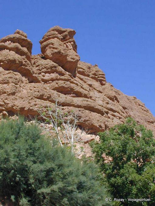 Agoulzi, the rock of the man to the teeth, Valley of the Roses - Morocco