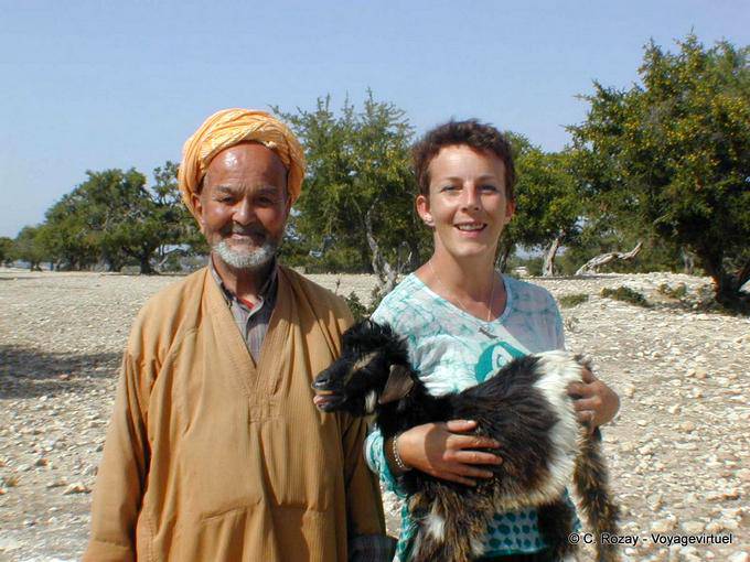 Essaouira, ride with a shepherd between argan - Morocco
