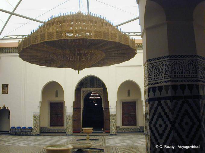 Moorish art Patio, Dar M'nebhi, Marrakesh Museum - Morocco