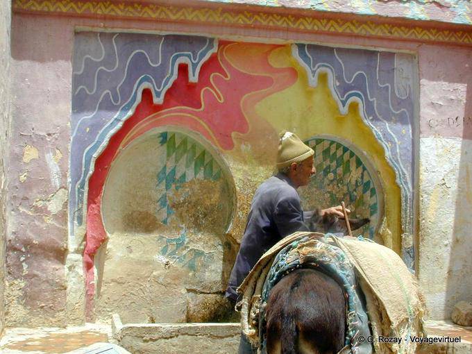 Fountain drink, Meknes - Morocco