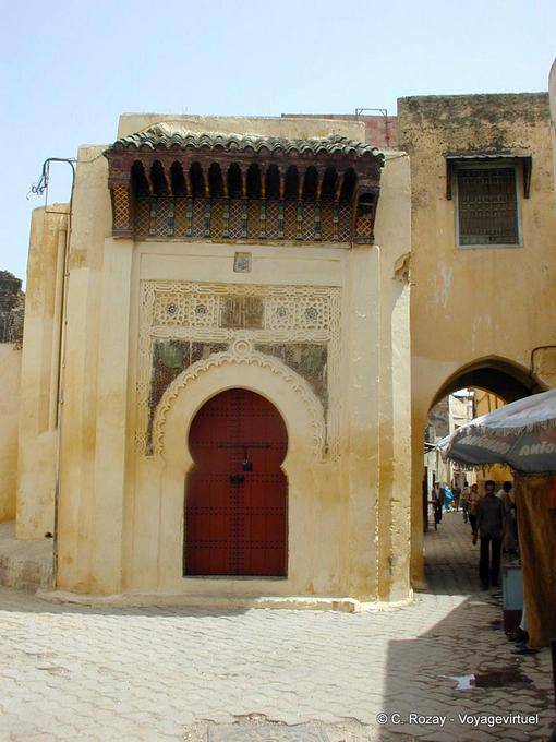 Dwelling at the corner, Meknes - Morocco