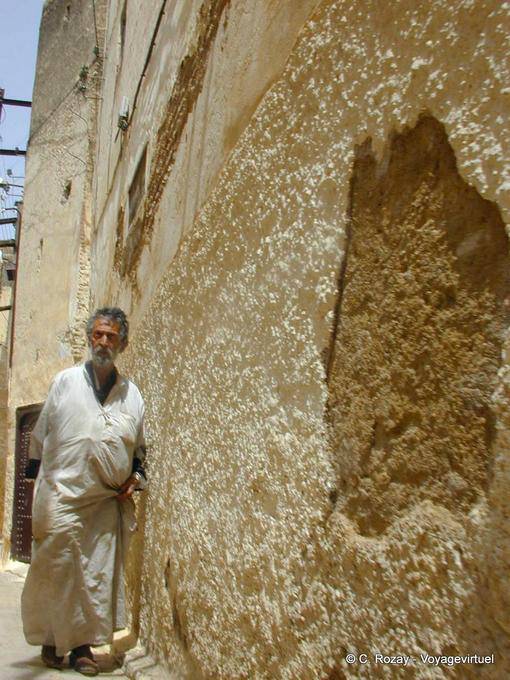 Walker in the medina, Meknes - Morocco