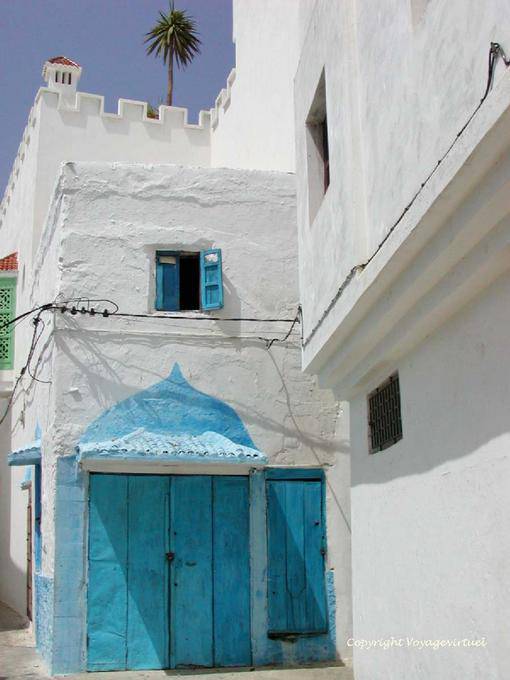 Typical blue towards the street Sidi M'Barek, Asilah - Morocco