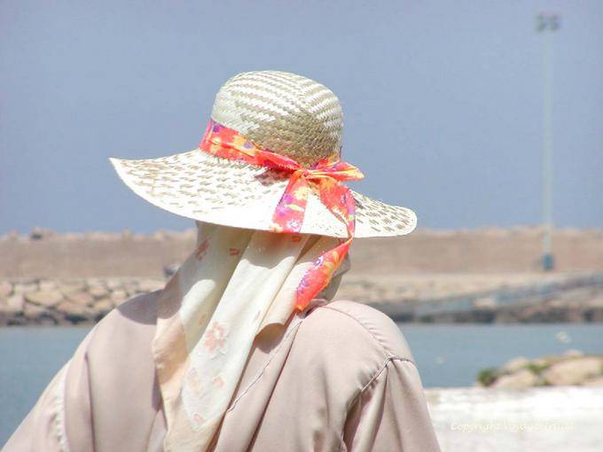 Sailing and straw hat ribbon, Asilah - Morocco
