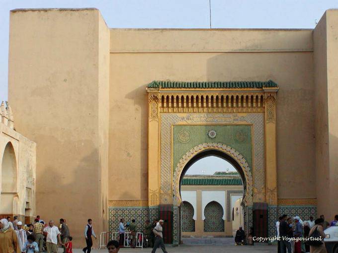 One of the doors of the Royal Palace, opposite the old Méchouar, Fes - Morocco
