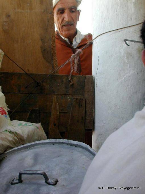 Essaouira, a look at the soup market - Morocco