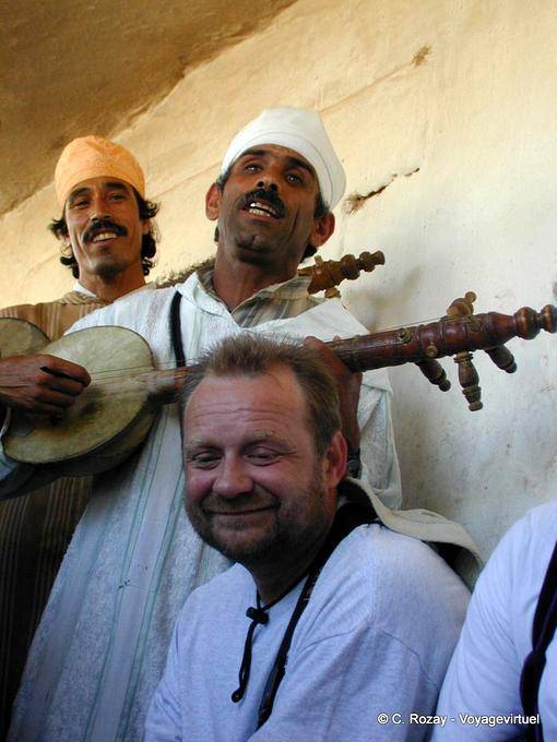 Musicians and songs Berber souk Bouzama - Morocco