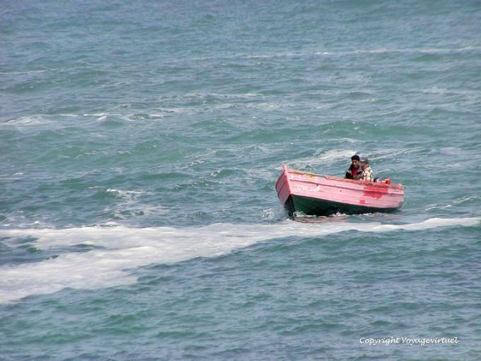 Bar passage in the channel of the lagoon of Oualidia - Morocco